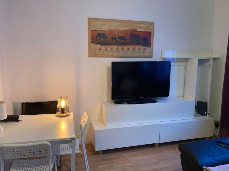 Toll Am Rhein Netflix Internet 1000 Mbits, Free Parking Duisburg